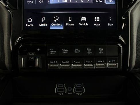 New 2026 RAM 2500 Laramie w/ Night Edition image 7