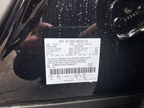 New 2026 Ford Explorer Active w/ Active Comfort Package image 22