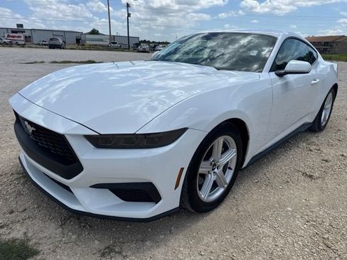 Used 2026 Ford Mustang Premium RWD image 1