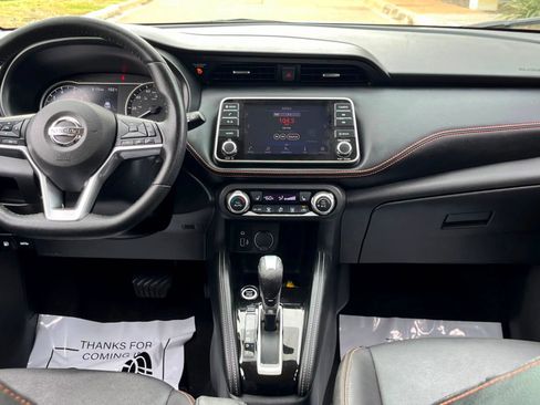 Used 2019 Nissan Kicks SR w/ SR Premium Package FWD image 25