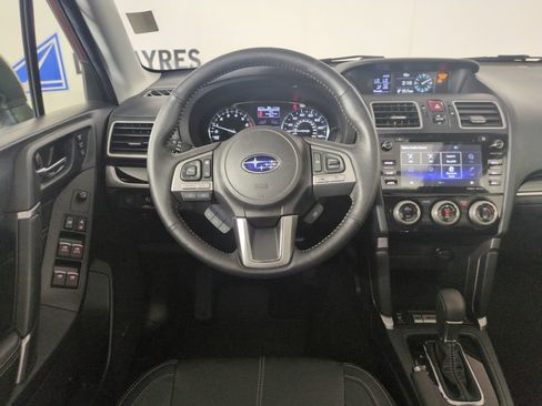 Used 2018 Subaru Forester 2.5i Touring AWD/4WD image 16