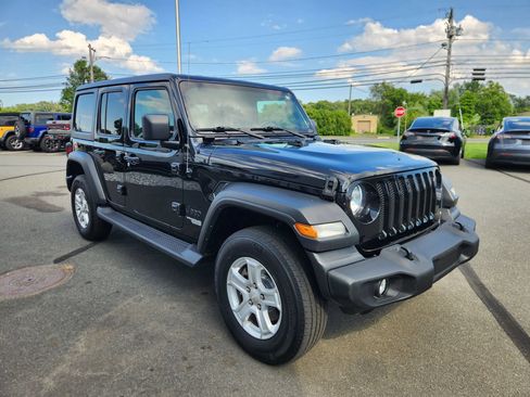 Used 2021 Jeep Wrangler Unlimited Sport image 19