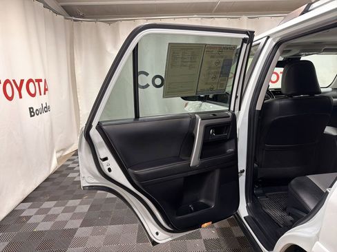 Used 2024 Toyota 4Runner SR5 Premium w/ Moonroof Package AWD/4WD image 18