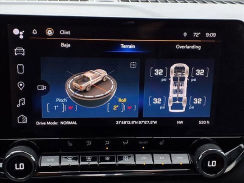 Used 2023 Chevrolet Colorado Z71 w/ Z71 Convenience Package 2 image 13