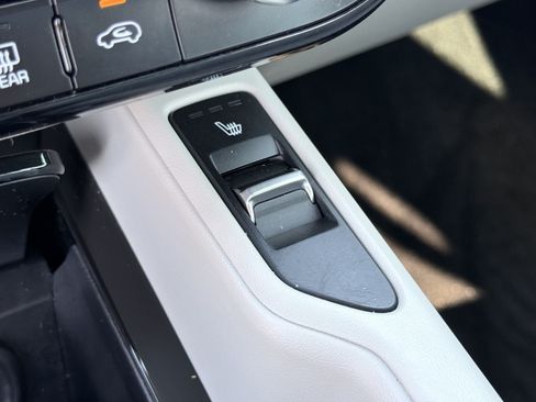 Used 2023 Kia Telluride S w/ S Sunroof Package FWD image 30