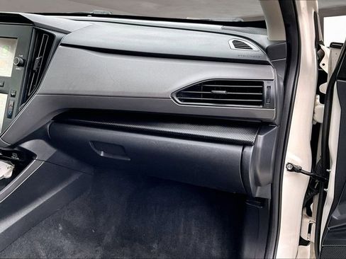 Used 2024 Subaru Crosstrek 2.0i image 18