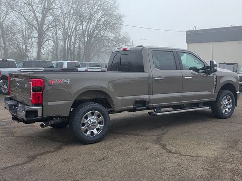 New 2026 Ford F350 Lariat w/ Chrome Package image 38