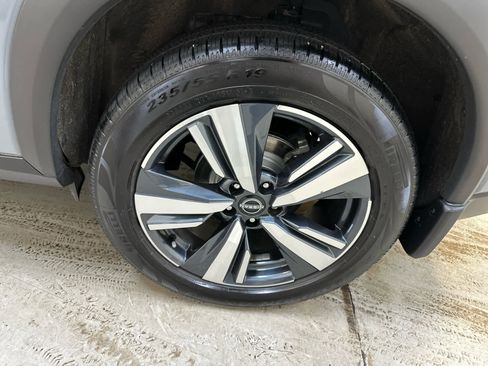 Certified 2022 Nissan Rogue SL w/ SL Premium Package image 12