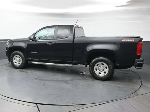 Used 2017 Chevrolet Colorado W/T w/ WT Convenience Package AWD/4WD image 4