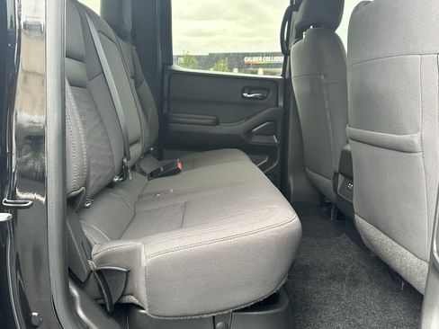 Used 2023 Nissan Frontier SV w/ Midnight Edition Package AWD/4WD image 15