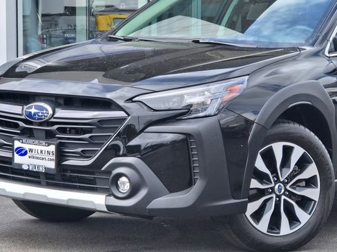 Used 2025 Subaru Outback Touring XT AWD/4WD image 2