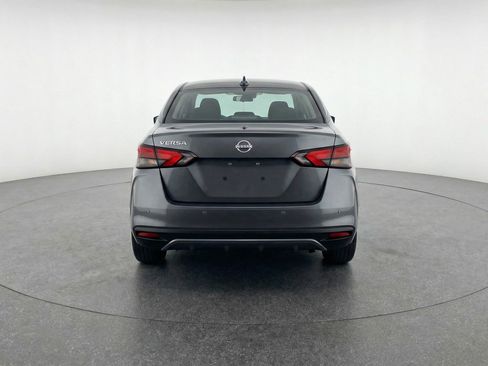 Used 2025 Nissan Versa SV image 7