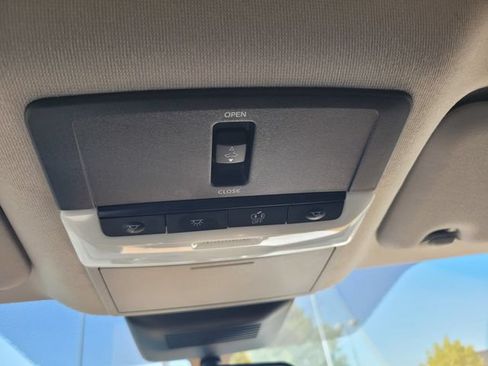 Used 2025 Nissan Sentra SV w/ SV Premium Package FWD image 23