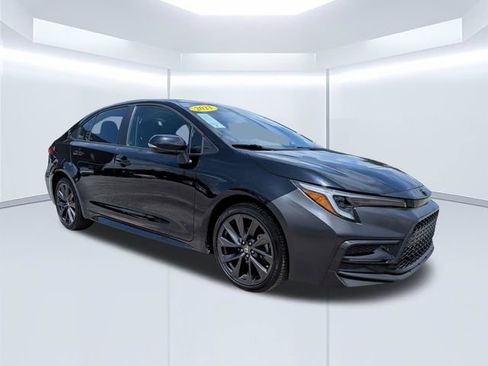 Used 2023 Toyota Corolla SE FWD image 1