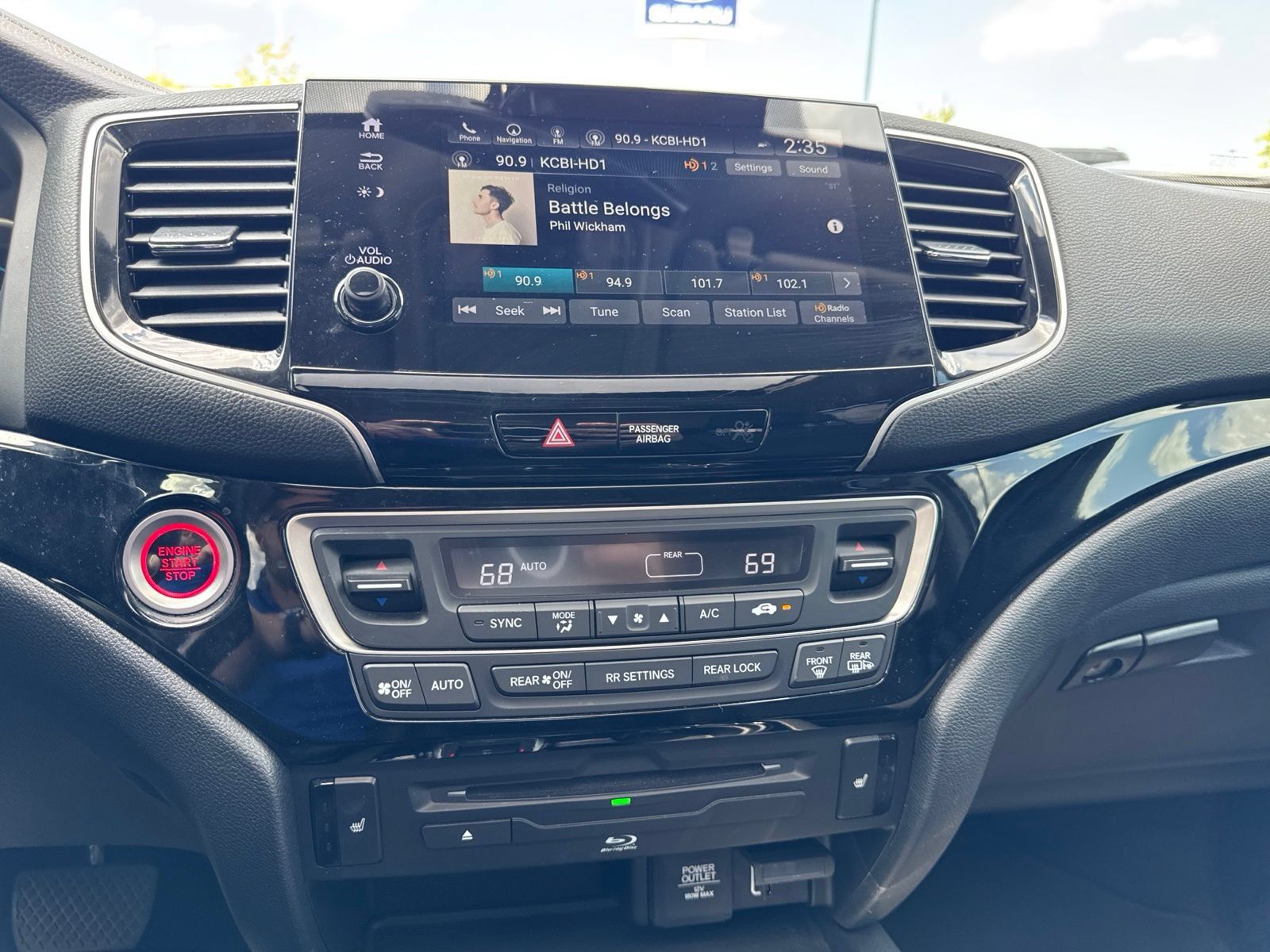 Used 2021 Honda Pilot Touring image 17