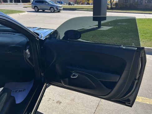 Used 2016 Dodge Challenger R/T image 37