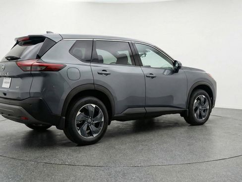 Used 2025 Nissan Rogue SV image 9