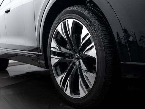 New 2026 Audi Q8 Premium Plus image 20