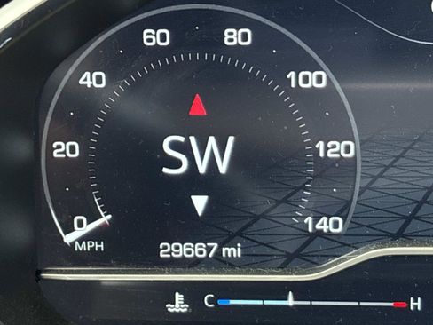 Used 2023 GMC Sierra 1500 SLT w/ X31 Off-Road Package image 22