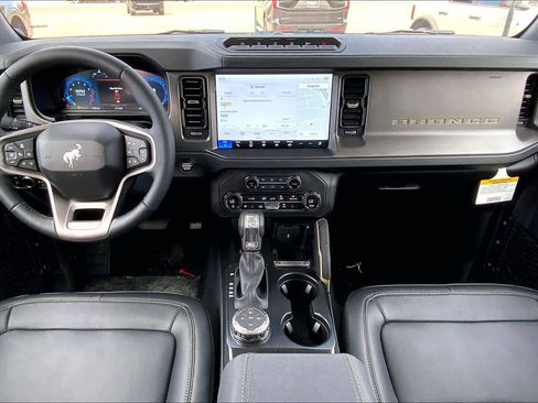 New 2025 Ford Bronco Badlands AWD/4WD image 5