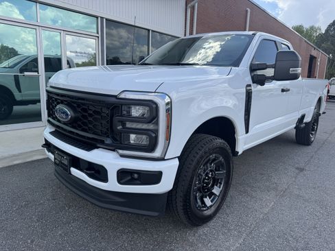 Used 2025 Ford F350 XL w/ STX Appearance Package image 5