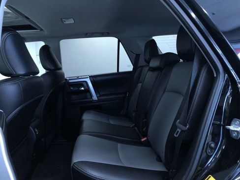 Used 2017 Toyota 4Runner SR5 Premium image 20