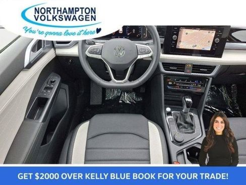 New 2025 Volkswagen Taos SEL image 7