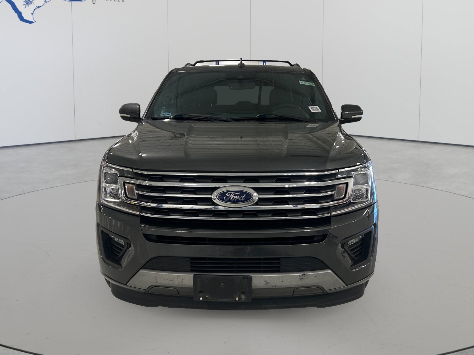 Used 2020 Ford Expedition XLT w/ Equipment Group 202A RWD image 2