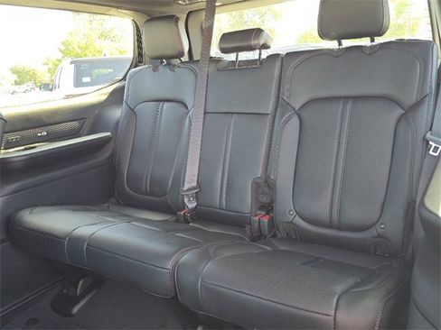 New 2025 Jeep Wagoneer Series III w/ Quick Order Package 25C Super image 7