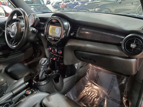 Used 2017 MINI Cooper S image 15