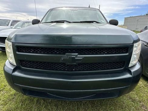 Used 2007 Chevrolet Silverado 1500 W/T RWD image 3