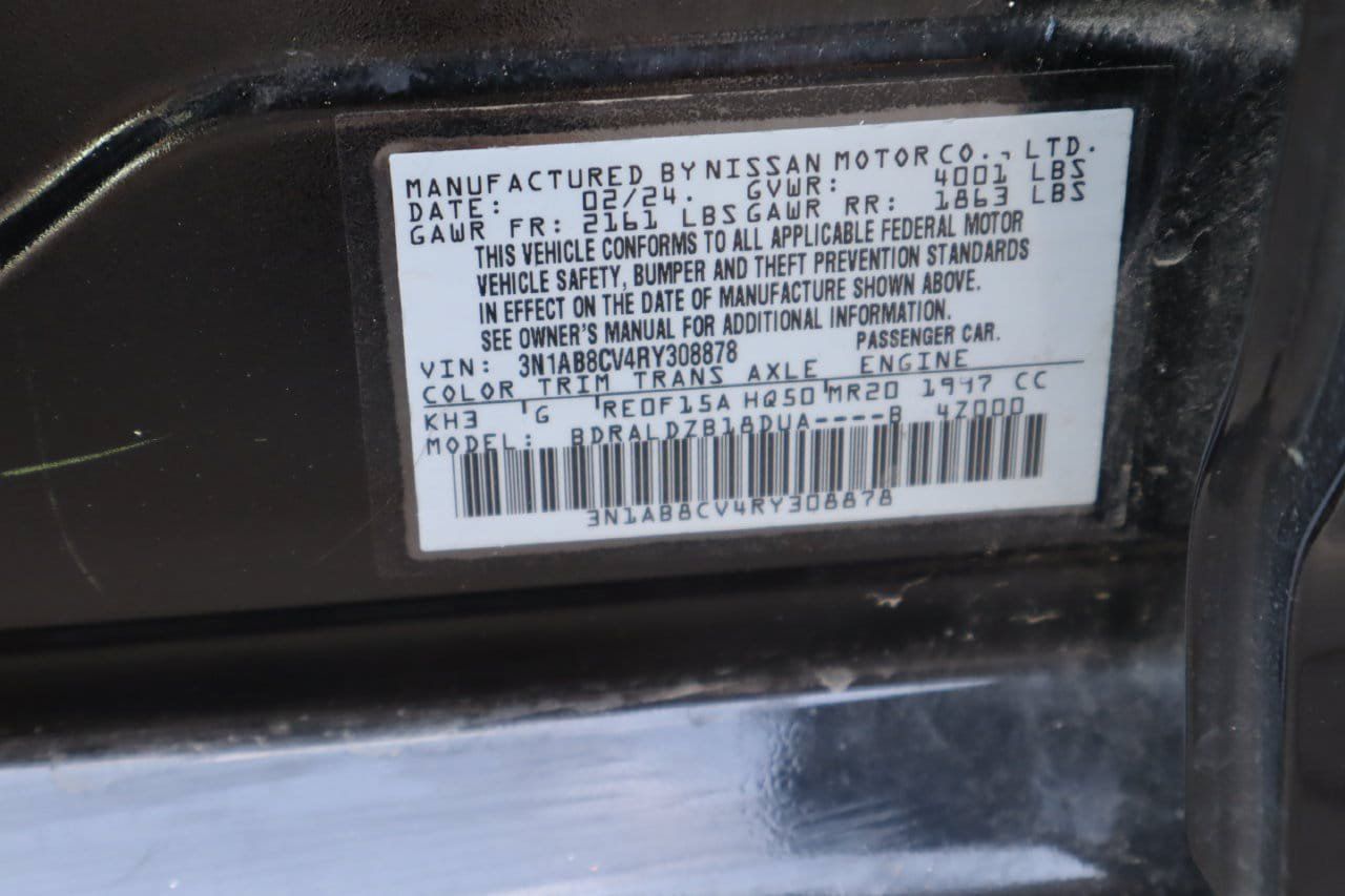 Used 2024 Nissan Sentra SV FWD image 27