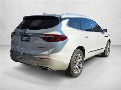 Used 2019 Buick Enclave Avenir image 5