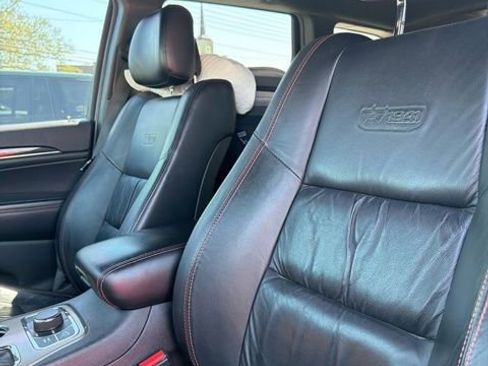 Used 2017 Jeep Grand Cherokee Limited 75th Anniversary image 3