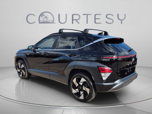 Used 2026 Hyundai Kona Limited AWD/4WD image 3