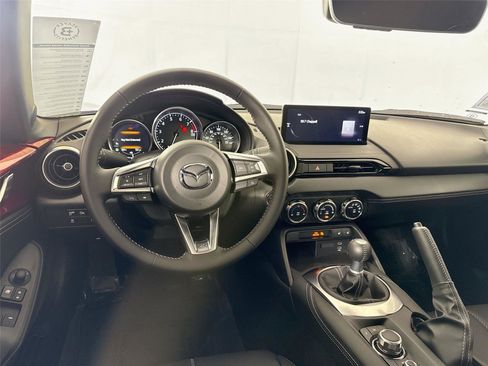 Certified 2025 MAZDA MX-5 Miata Grand Touring image 31