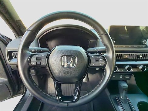 Used 2024 Honda Civic Sport image 11