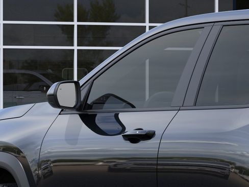 New 2027 Chevrolet Equinox LT FWD image 36