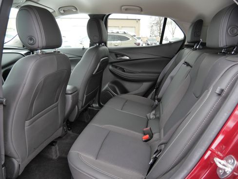 Used 2022 Buick Encore GX Select w/ Sport Touring Package image 13