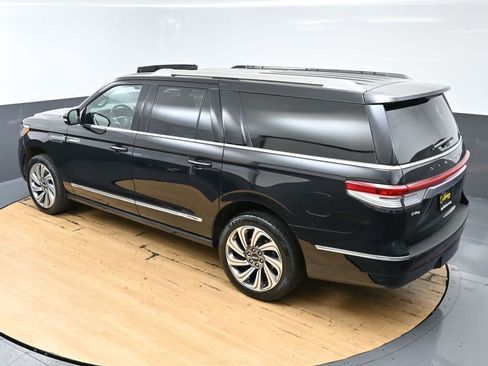 Used 2022 Lincoln Navigator L Reserve image 52