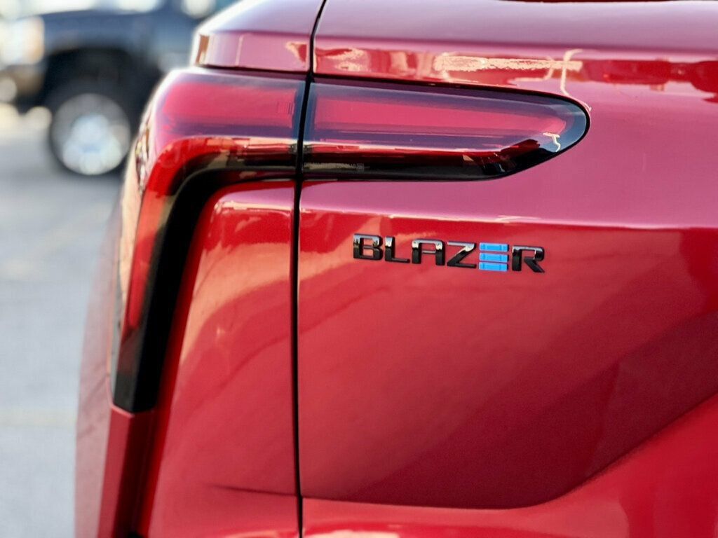 Used 2024 Chevrolet Blazer EV RS AWD/4WD image 12