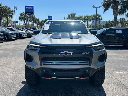 Used 2024 Chevrolet Colorado ZR2 w/ Safety Package image 3