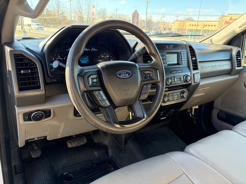 Used 2018 Ford F450 XL w/ Power Equipment Group image 17