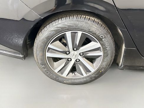 Used 2020 Honda Civic LX image 32