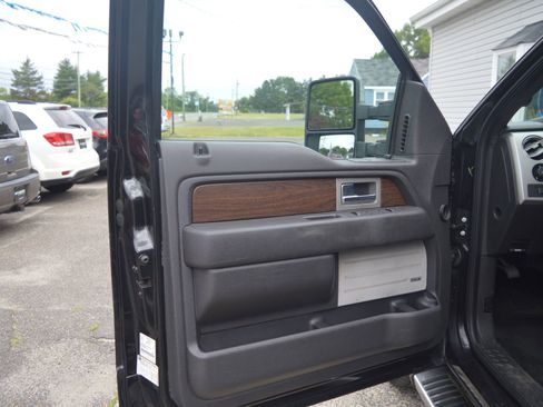 Used 2014 Ford F150 Lariat w/ Equipment Group 502A Luxury AWD/4WD image 24
