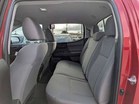 Used 2022 Toyota Tacoma SR AWD/4WD image 13