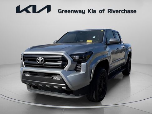 Used 2024 Toyota Tacoma SR5 image 3