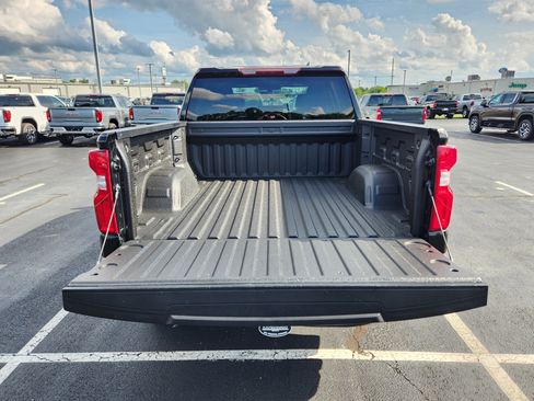 Used 2019 Chevrolet Silverado 1500 LT Trail Boss w/ Convenience Package AWD/4WD image 10