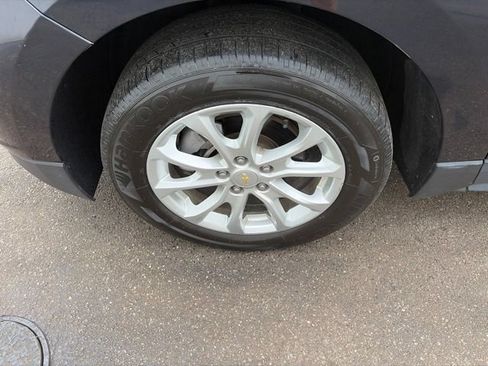 Used 2021 Chevrolet Equinox LT FWD image 44