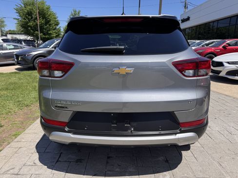 Used 2023 Chevrolet TrailBlazer LT w/ Convenience Package AWD/4WD image 7